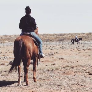 Meet your Posher, Caitlin